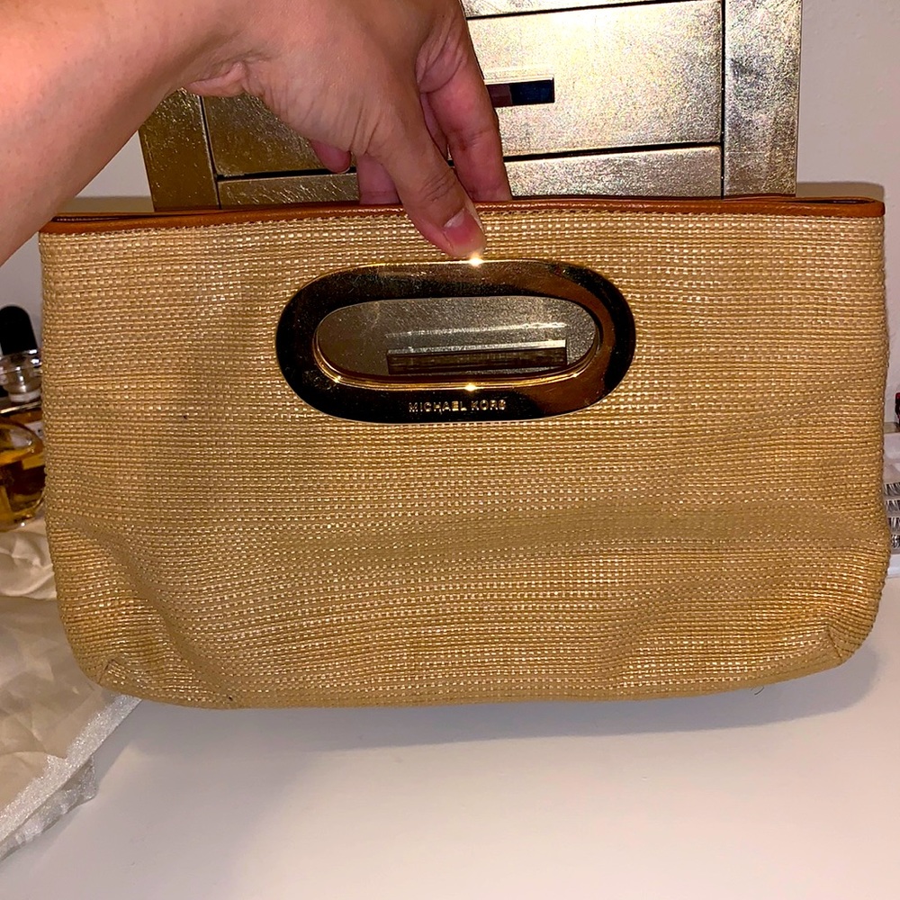 Micheal Kors Clutch